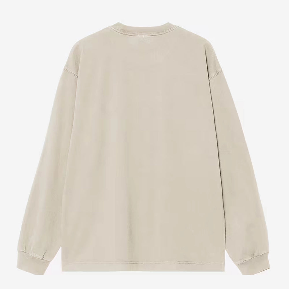 “Carhartt WIP Vista Longsleeve in Beige. Lockeres Shirt aus Baumwolljersey, mit kleinem Logo-Stick auf der Brust.“

