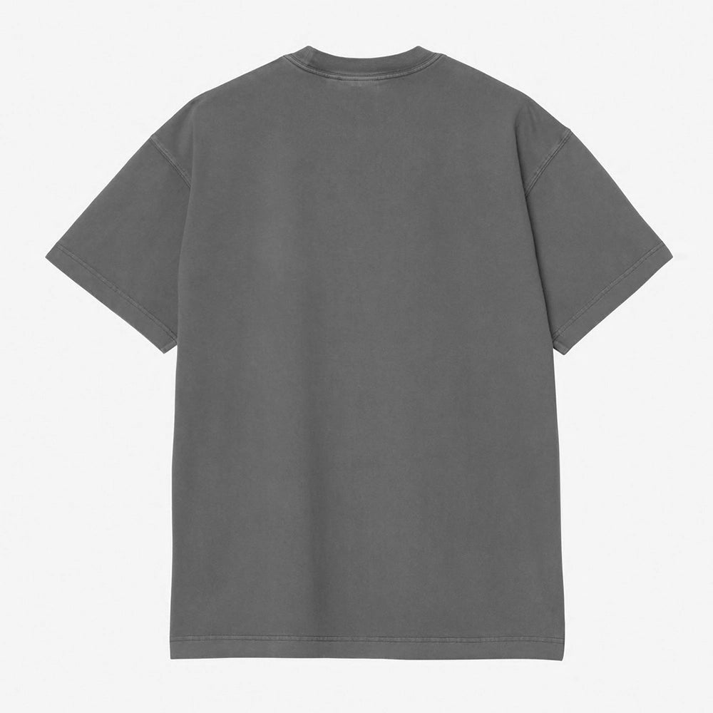 “Carhartt WIP Vista T-Shirt in Schwarz. Lockeres Shirt aus Baumwolljersey, mit kleinem Logo-Stick auf der Brust.“