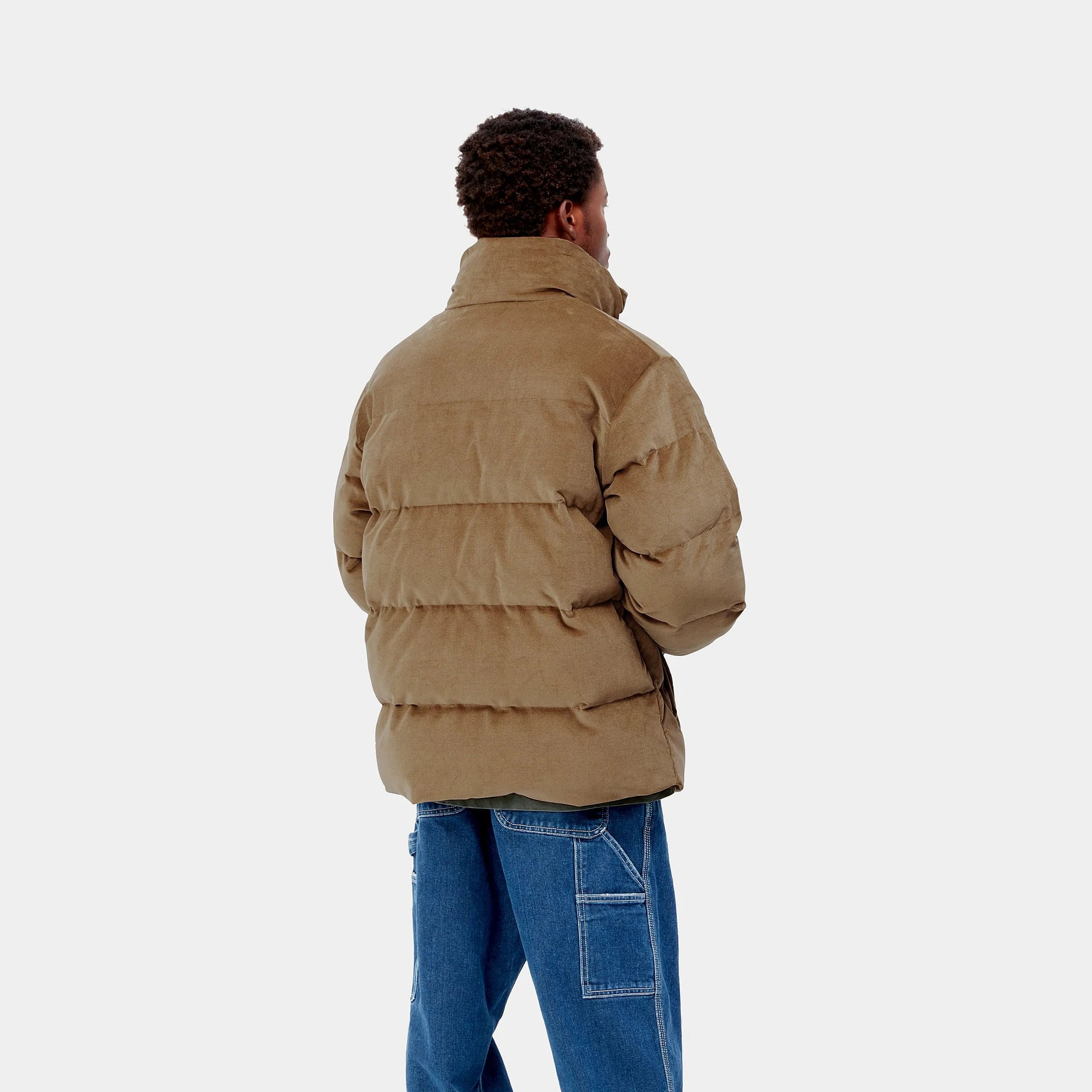 "Carhartt WIP Layton Jacke, Braun (Cord), leichtes Obermaterial, sportliche Jacke mit Reißverschluss und Stehkragen bei Stickabush Berlin."