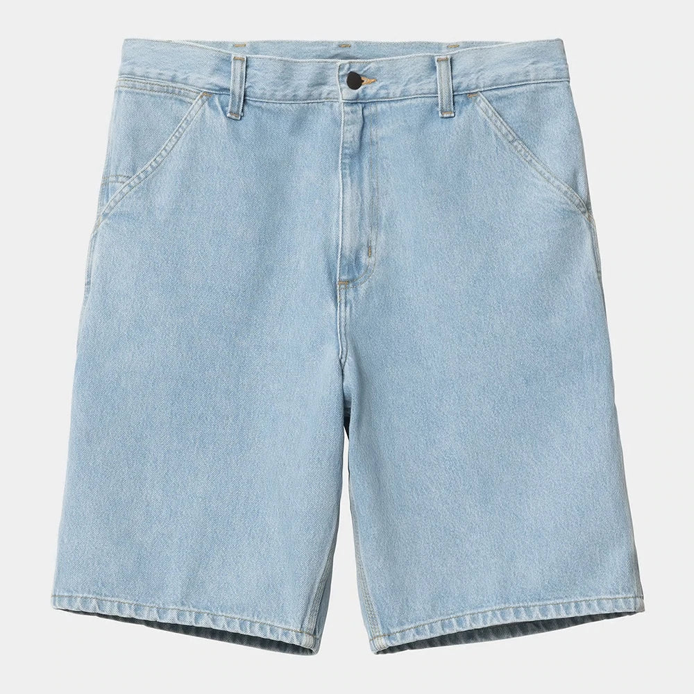 “Carhartt WIP Single Knee Short – Blue (heavy stone bleached). Hellblaue Denim-Shorts mit Workwear-Details, geradem Schnitt und ausgebleichter Optik bei Stickabush.“