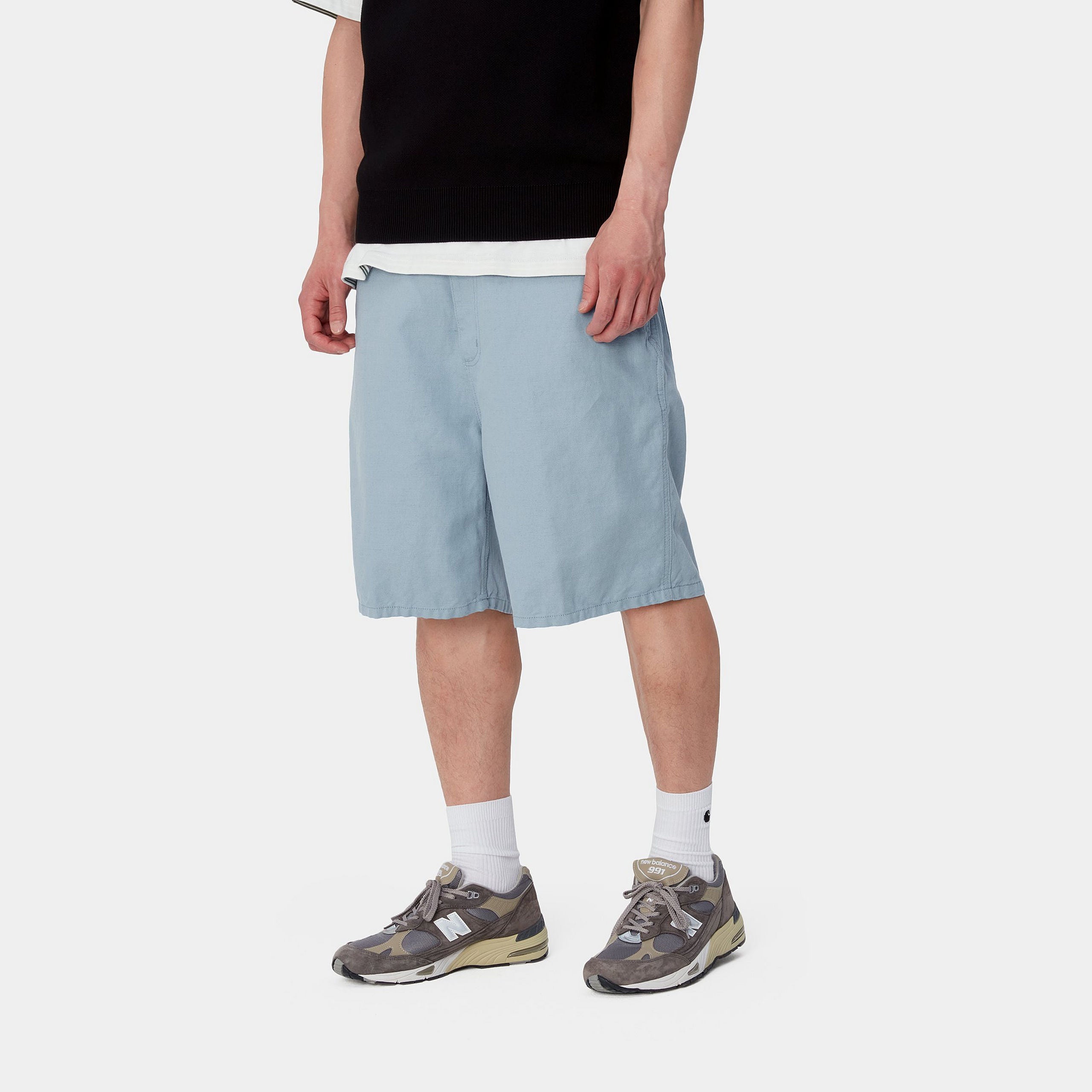 "Carhartt Walter Single Knee Short in Misty Sky, I033583_0W9_02, carhartt shorts aus Baumwolle, lockere Passform, klassische Arbeitsshorts."
