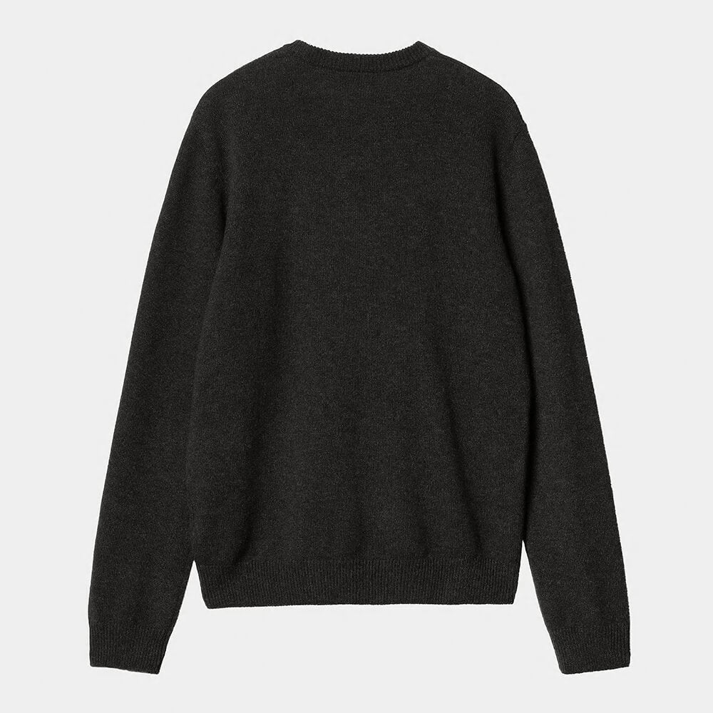 „Meliert-schwarzer (Black Heather) Carhartt WIP Alten Strickpullover für Herren mit Logo-Stick auf der Brust und Rippstrickbündchen bei Stickabush Berlin.“