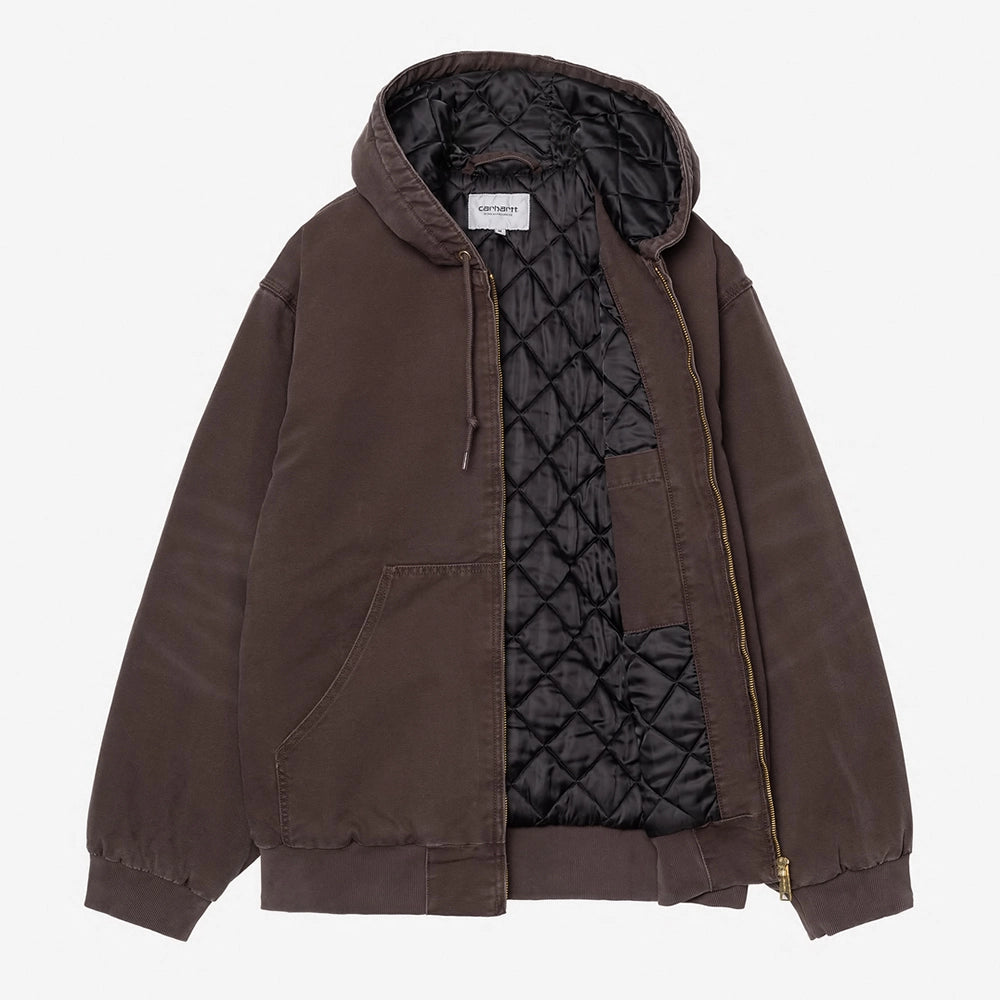 “Carhartt WIP OG Active Jacket in Tobacco-Braun. Stone Washed Canvas Jacke mit Kapuze, gestepptem Futter und Kängurutasche.“