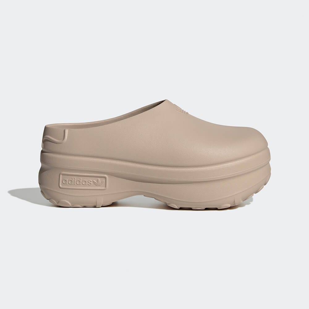 Adidas Adifoam Stan Mule W Wonder Taupe  STAB Sandale  Streetwear Shop Sneaker Store  stab retro sneaker  air force one damen  retro sneaker damen  snkraddicted  streetwear marken  schuhe 80er jahre  sneakerjagers  adidas limited edition  80er schuhe  retro sneaker  seltene sneaker  adidas sonderedition 