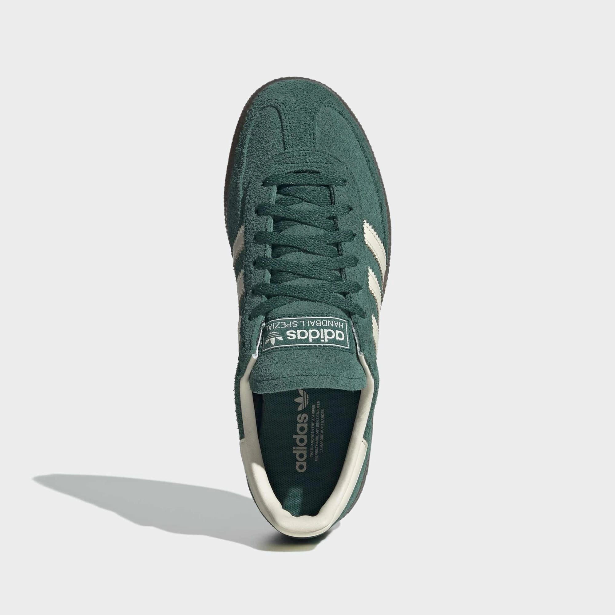 “adidas Originals Handball Spezial Damen Sneaker in Collegiate Green Beige aus Wildleder mit Gummisohle IH1509 bei Stickabush Berlin.“ 