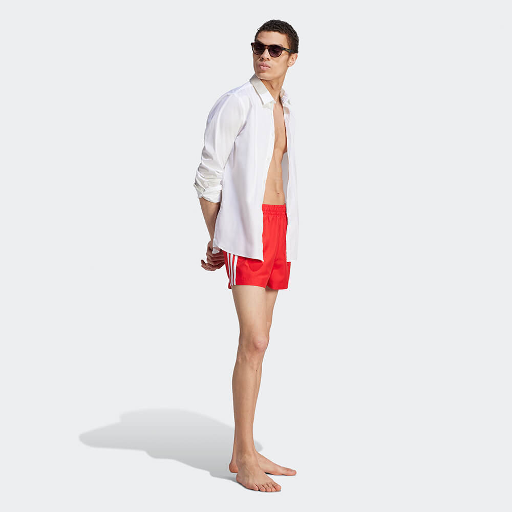 Adidas 3-Stripes Swim Shorts Rot / Weiß   stab retro sneaker  air force one damen  retro sneaker damen  snkraddicted  streetwear marken  schuhe 80er jahre  sneakerjagers  adidas limited edition  80er schuhe  retro sneaker  seltene sneaker  adidas sonderedition 