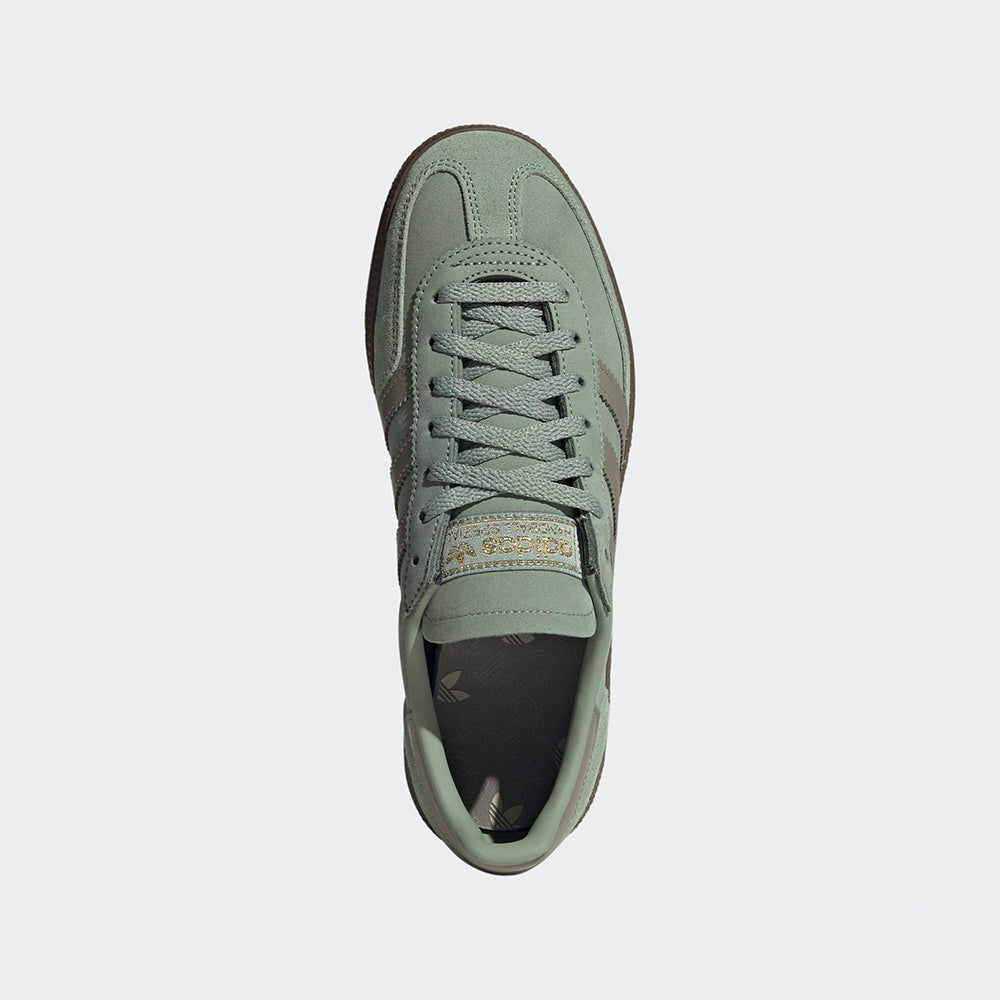 Adidas Spezial Retro-Sneaker in Dunkelgrün JI2645: Schuhe mit „Spezial“-Branding an der Seite und Leder Obermaterial.
