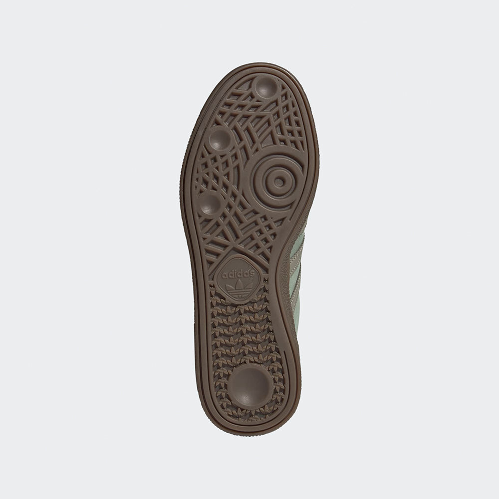 Adidas Spezial Retro-Sneaker in Dunkelgrün JI2645: Schuhe mit „Spezial“-Branding an der Seite und Leder Obermaterial.
