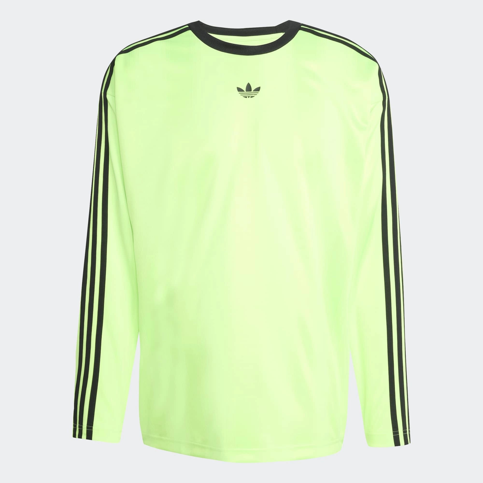 „Adidas Originals Adicolor Jacquard Long-Sleeve Jersey in Signal Green/Black – Vorderansicht des Retro-Oberteils mit Trefoil-Stickerei, 3-Stripes und geometrischem Jacquard-Muster bei Stickabush.“