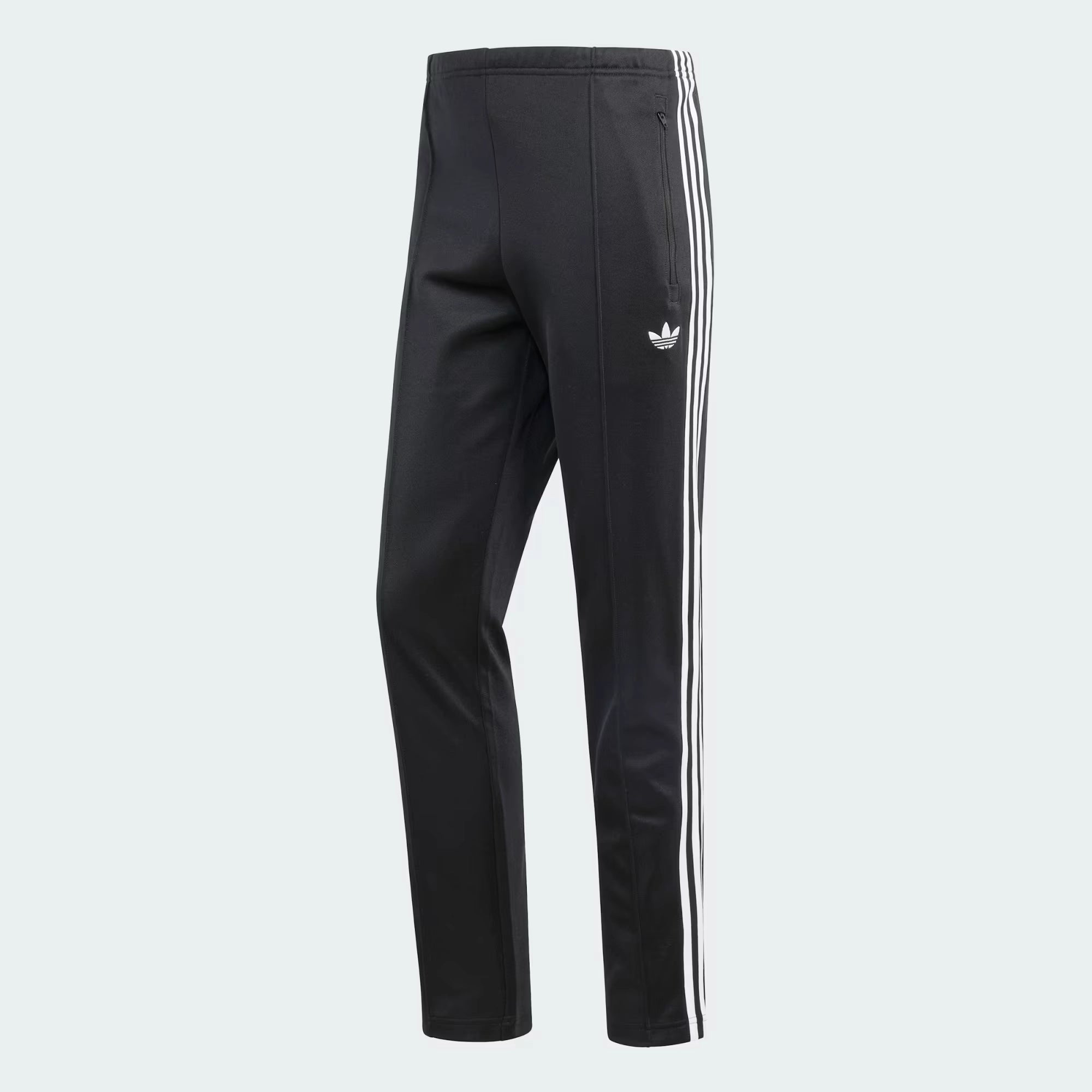 "adidas Originals Beckenbauer Trainingshose Black mit weissen 3-Streifen jetzt bei Stickabush Berlin.“