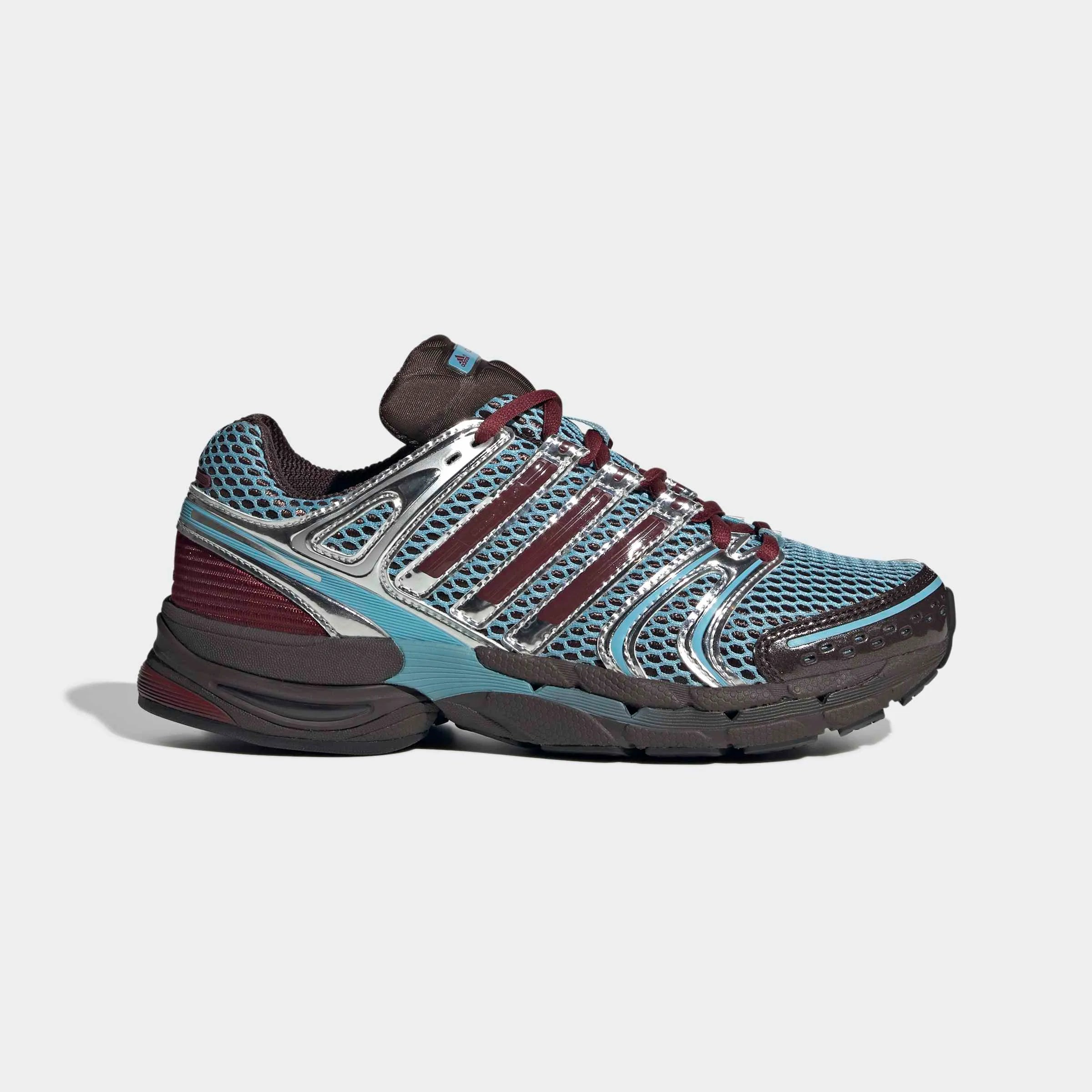 adidas Originals Adistar Control 5 Sneaker in Preloved Blue, Dark Brown und Grey Five jetzt bei Stickabush Berlin.