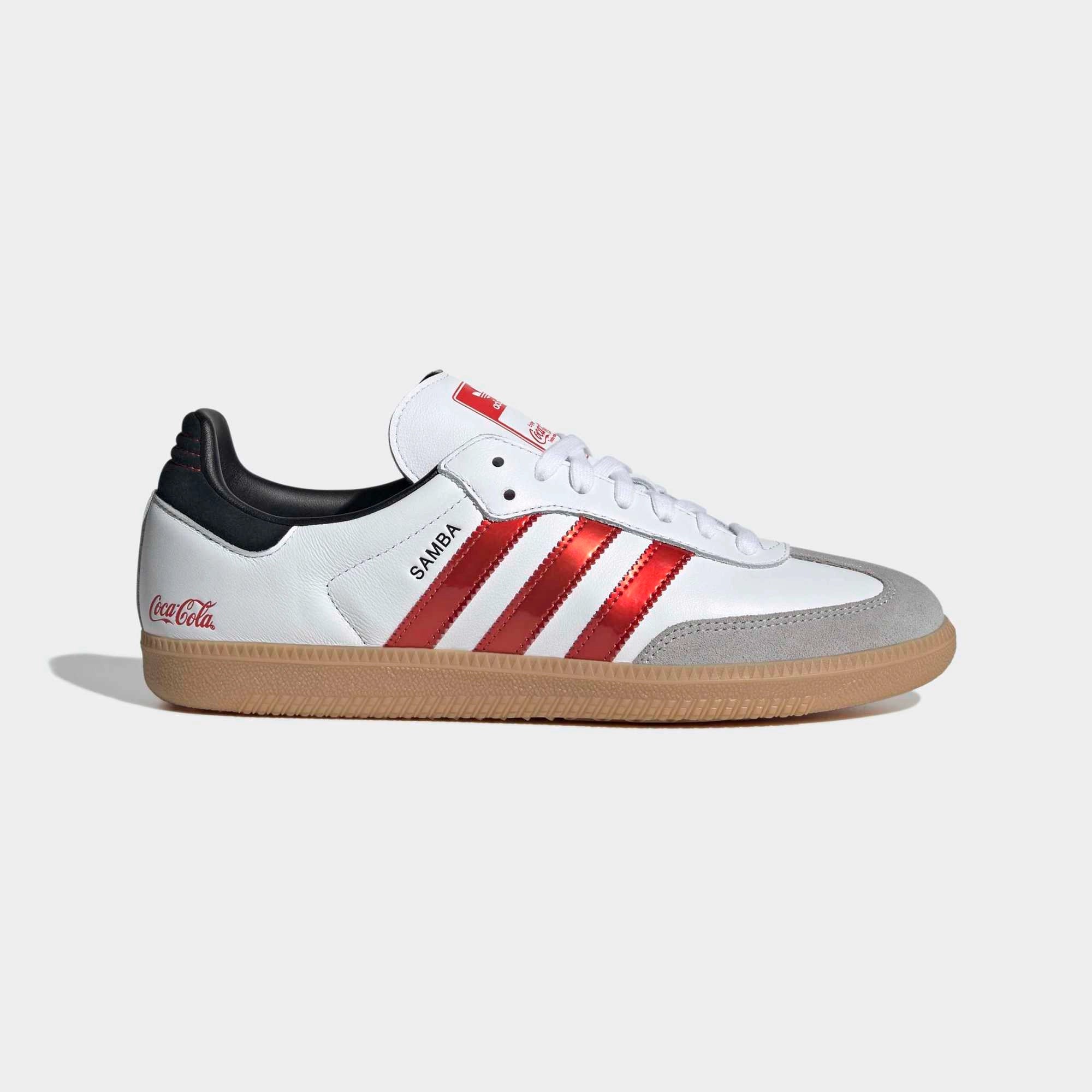 „adidas Originals Samba OG x Coca-Cola Sneaker (KH6879) in Cloud White und Gum-Sohle bei Stickabush Berlin.“