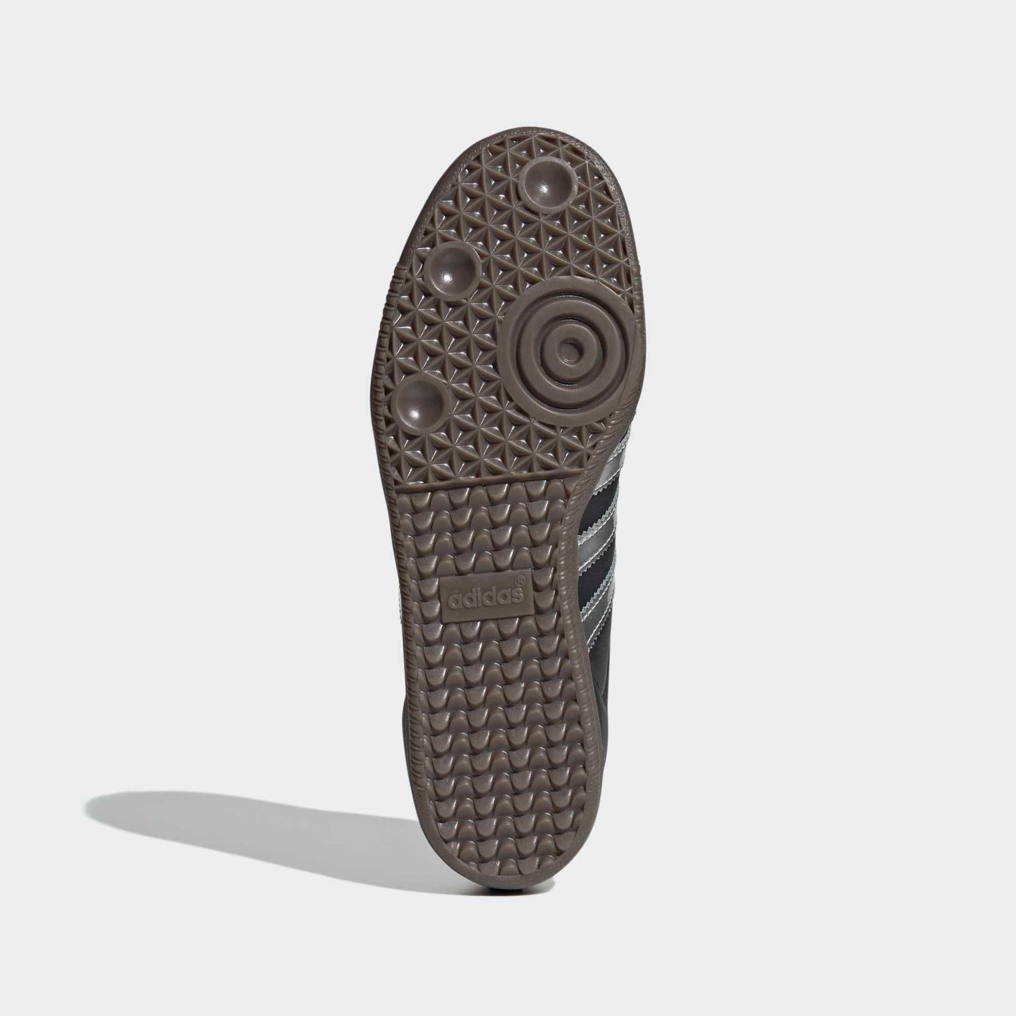 „adidas Originals Samba OG x Coca-Cola Sneaker (KH6880) in Core Black und Gum-Sohle bei Stickabush Berlin.“