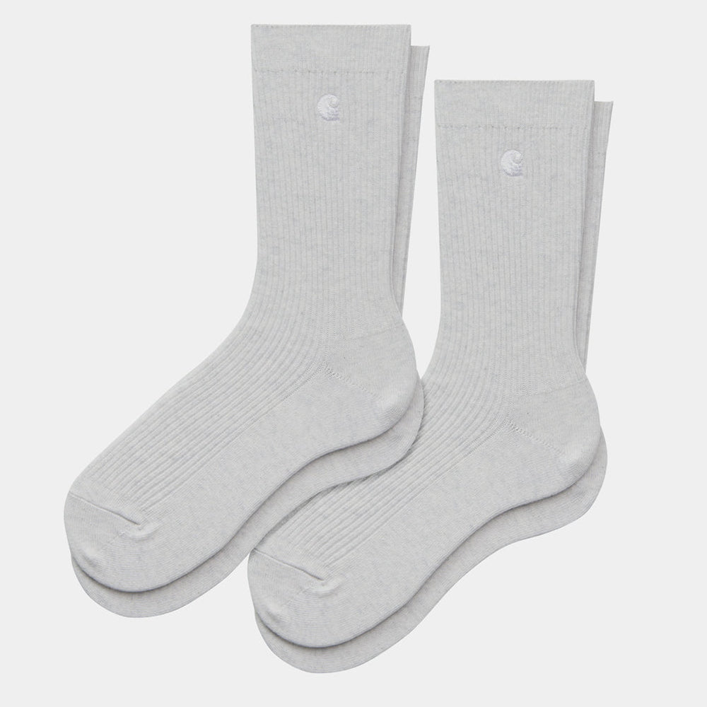 "Carhartt Madison 2 Paar Socken in Ash Heather/Weiß, Baumwollmischung, gerippter Schaft, Logo-Stickerei."
