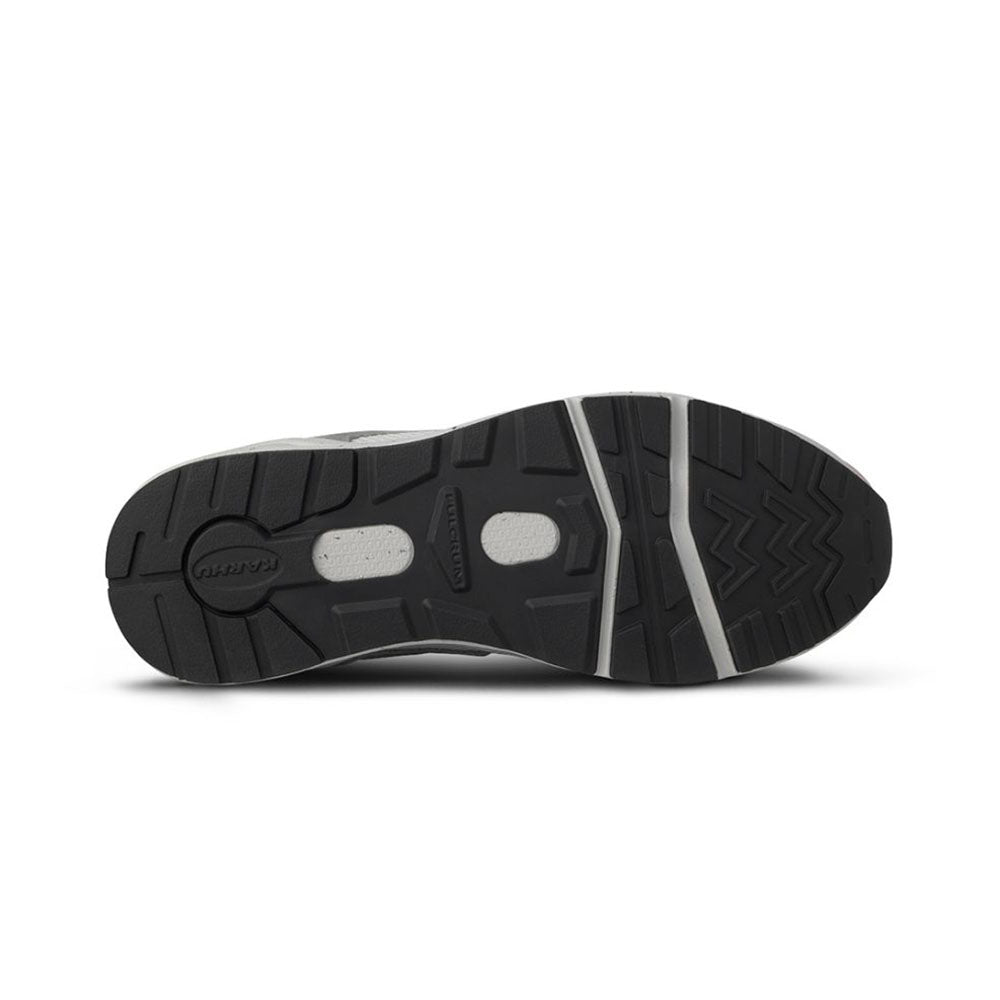 "Karhu Fusion 2.0, Lilas/Jet Black, Mesh/Wildleder, sportlicher Sneaker in Lila und Schwarz mit farbigen Akzenten."