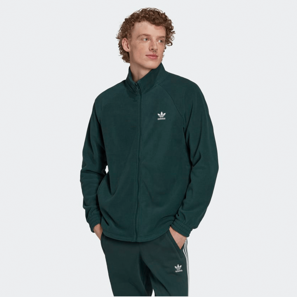 "Adidas Classics Trefoil Teddy Fleecejacke, Mineral Green (gedämpftes Grün), Teddy-Fleece, lockere Jacke mit Reißverschluss und großem Trefoil-Logo."