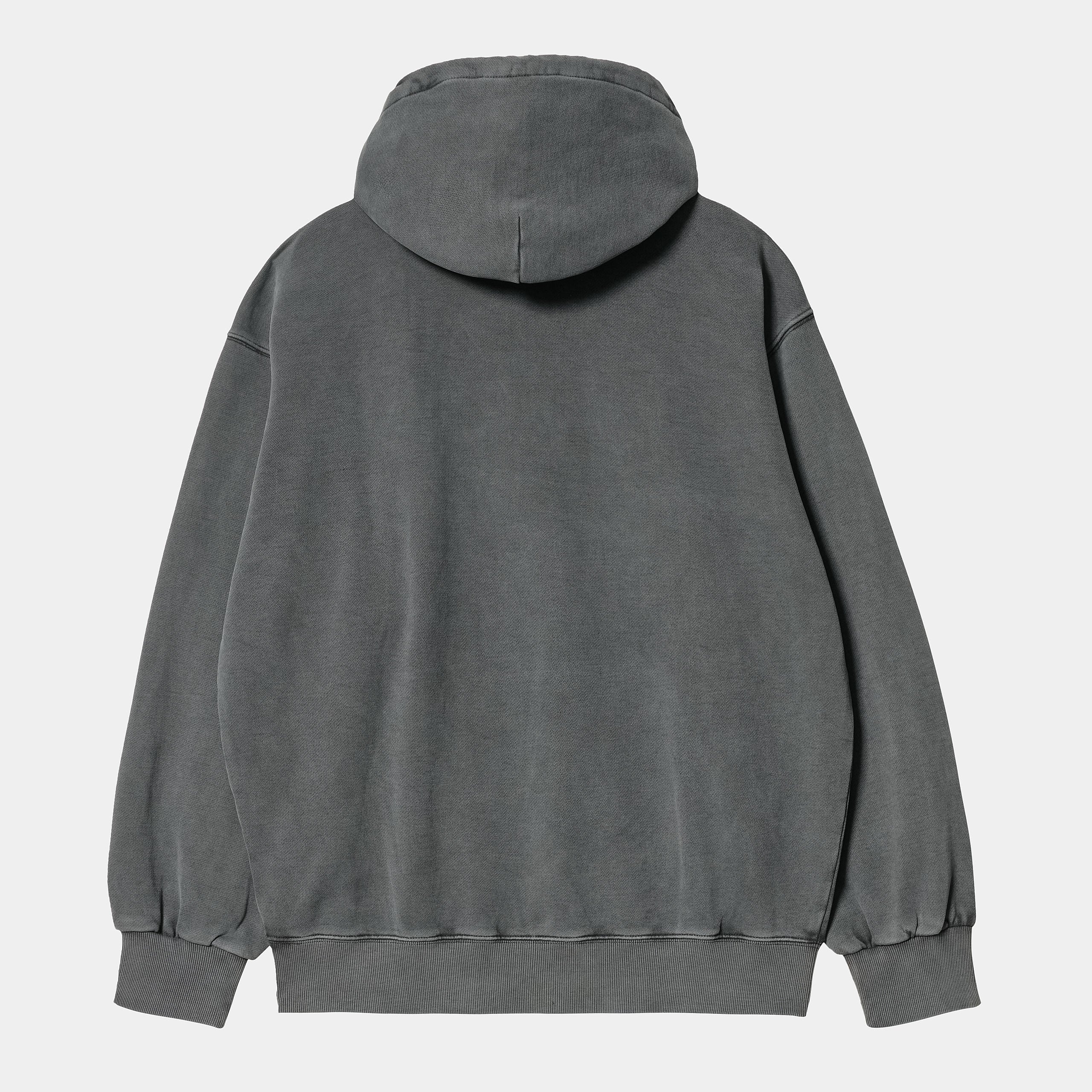 “Dunkelgraues ("Vulcan") Carhartt WIP Hooded Vista Sweatshirt. Herren-Kapuzenpullover aus schwerem, stückgefärbtem Baumwolljersey. Kastenförmige, lockere Passform mit Kordelzugkapuze, Kängurutasche, gerippten Bündchen und Saum. Kleines, farblich passendes "C"-Logo auf der Brust. Robuster, bequemer Style.“